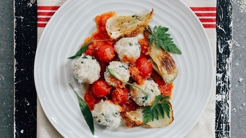 Delikatne knedle z ricottą i szpinakiem
