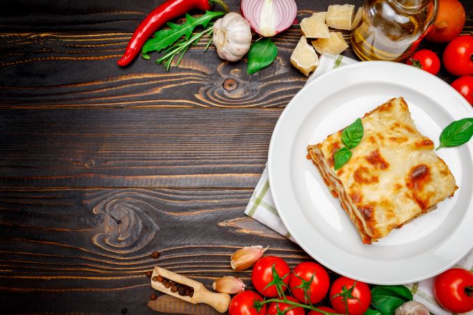 Domowa lasagne z indykiem