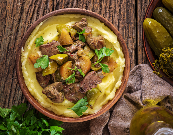 Wątróbka podkręcona brandy na purée ziemniaczanym