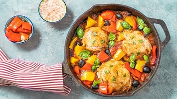 Jesienne ratatouille z filetami z udźca kurczaka