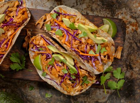 Piknikowe tacos z wolnopieczoną szynką