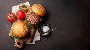 Klasyczny burger z grilla